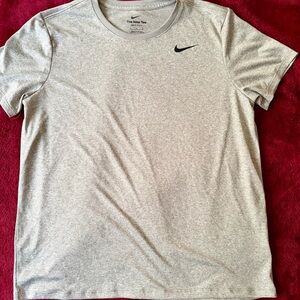 Nike Women's Gray Short Sleeve Tee